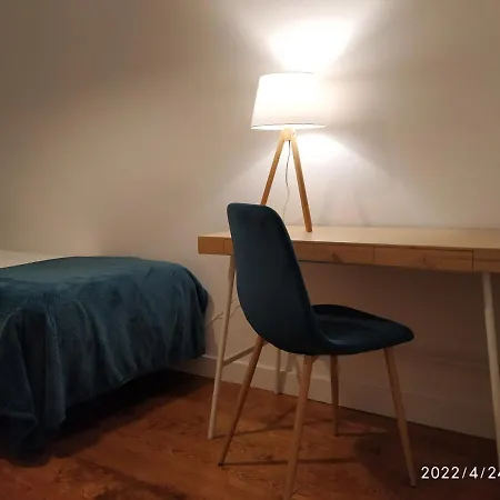 Retiro Da Graca: Stylish Sunny Apt With A Balcony Lisbon
