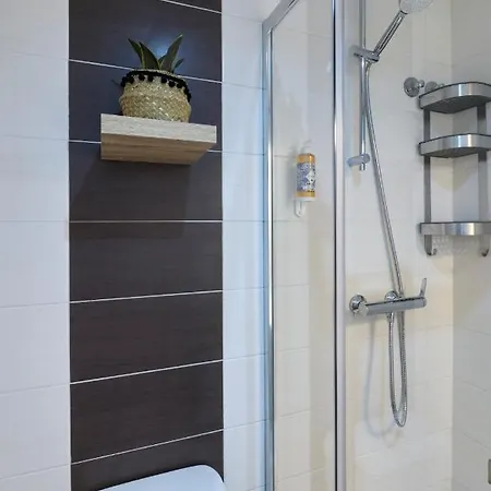 Retiro Da Graca: Stylish Sunny Apt With A Balcony アパート リスボン