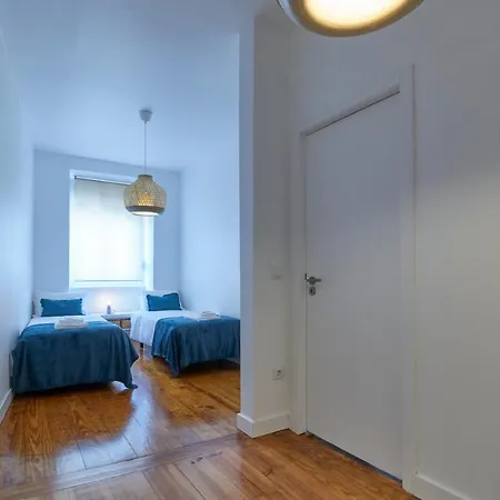 Retiro Da Graca: Stylish Sunny Apt With A Balcony